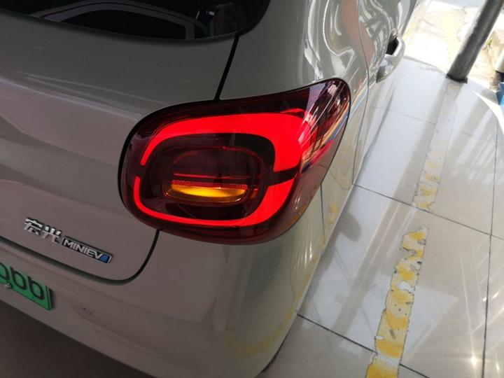 Hongguang MINIEV 2025 4th Gen 4-Door photo 7