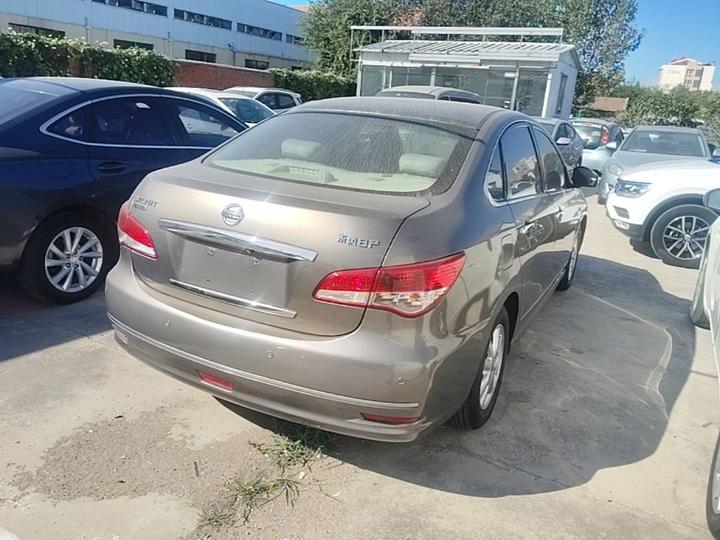 Sylphy 2012 Classic 1.6XE AT Comfort photo 4
