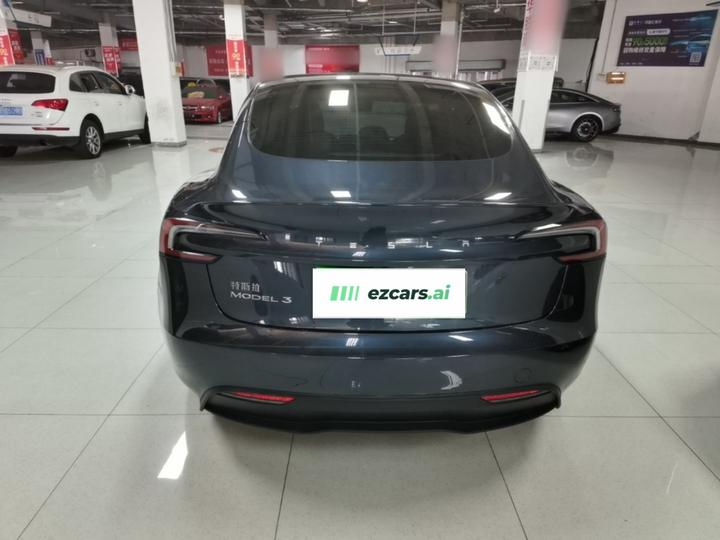 Model 3 2023 RWD photo 5