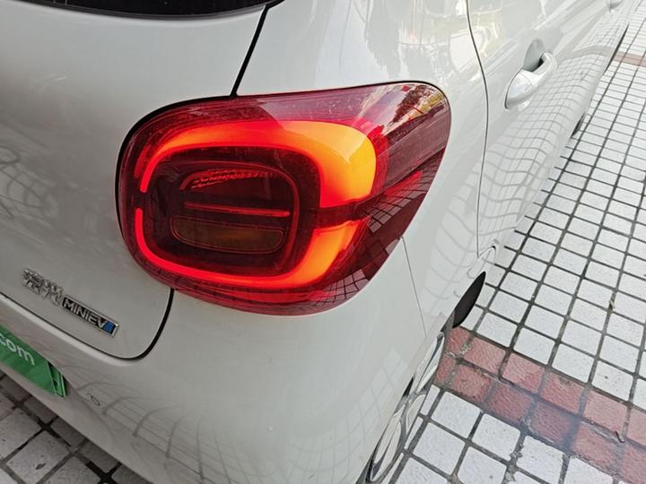 Hongguang MINIEV 2025 4th Gen 4-Door photo 7