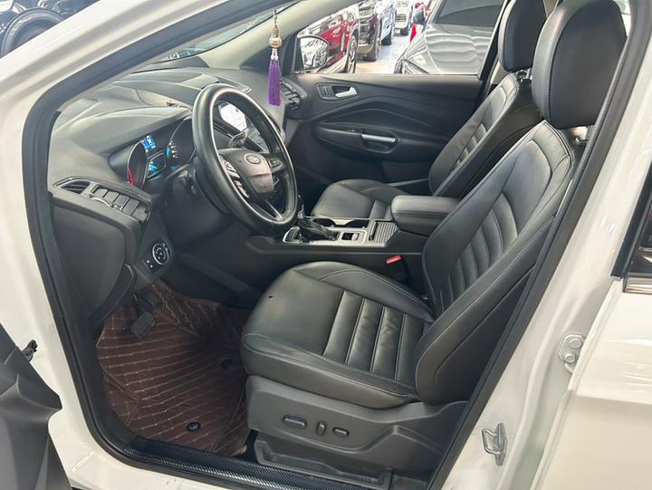 Kuga 2017 EcoBoost 180 RWD photo 7