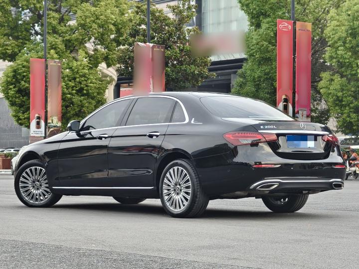 E-Class 2023 Facelift E 300 L Fashion photo 4