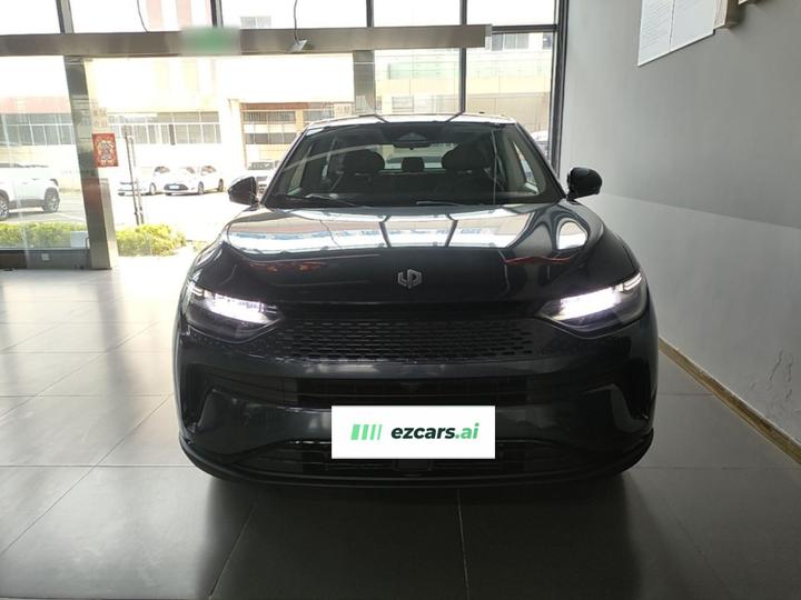 Leapmotor C11 2023 EREV 180 Comfort photo 2