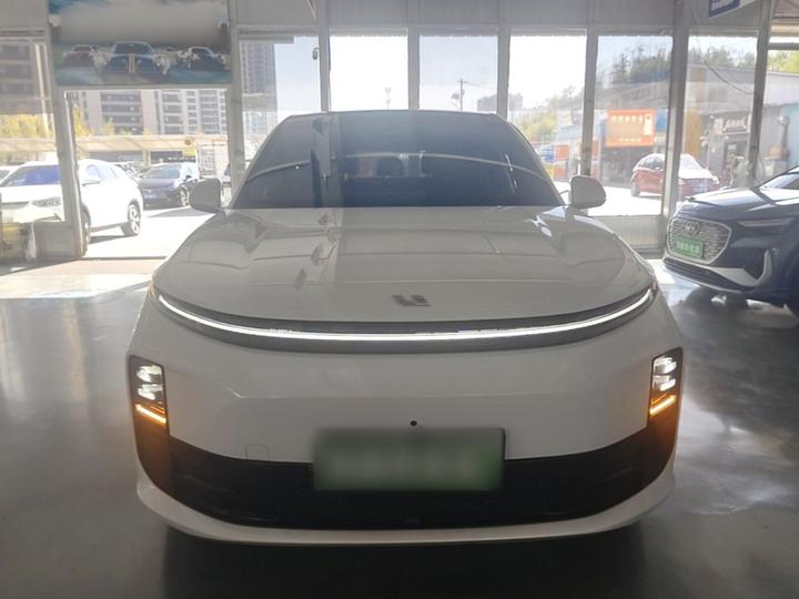 Li Auto L6 2024 Pro photo 2