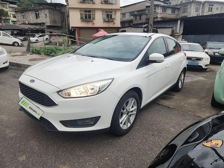 Focus 2018 Hatchback Classic 1.6L AT Fashion