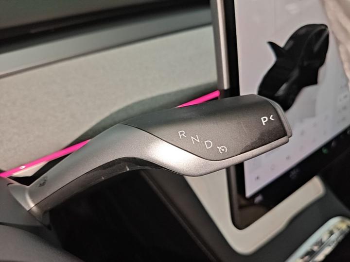 Model Y 2023 RWD photo 5