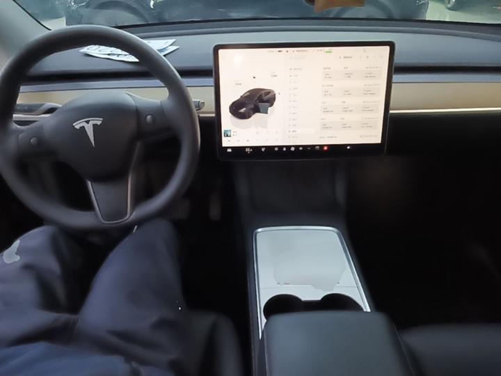 Model Y 2022 RWD photo 5