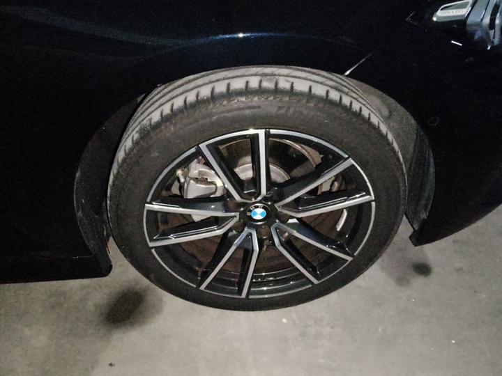 3 Series 2025 325Li M Sport Package photo 8