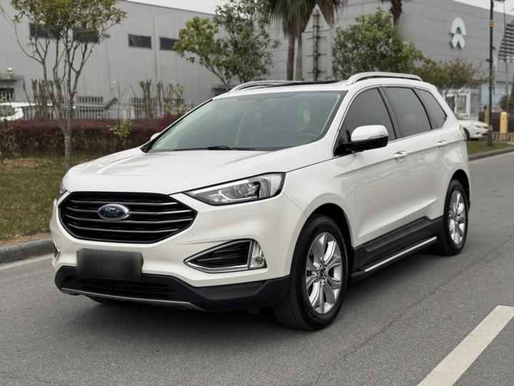 Edge 2020 EcoBoost 245 RWD 7-Seater