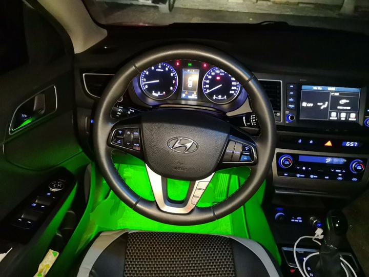 Mistra 2014 1.8L AT Premium DLX photo 7