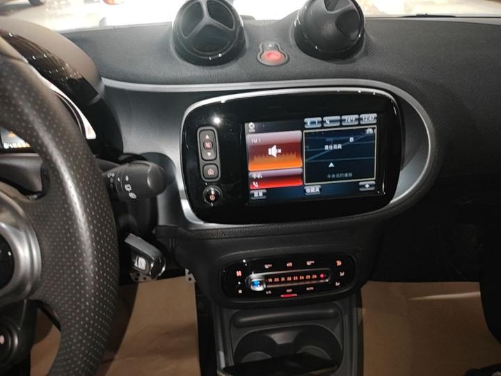 fortwo 2018 0.9T 66 Special China V photo 4