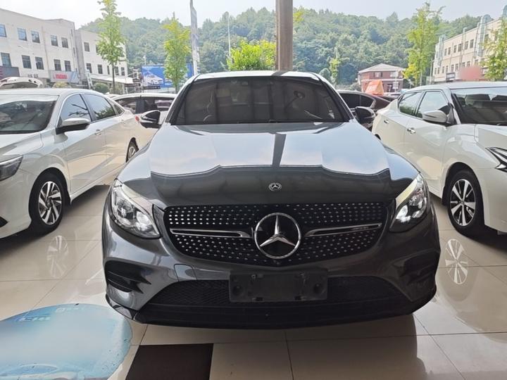 GLC Coupe AMG 2017 AMG GLC 43 4MATIC Coupe SUV photo 2