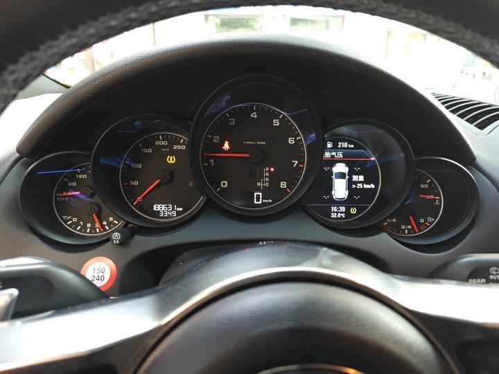 2015 Cayenne 3.0T photo 8