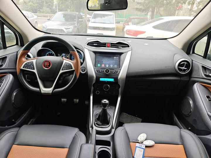 Yuan 2017 1.5L MT photo 5