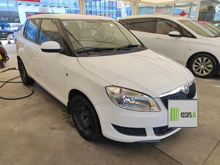 Fabia 2014 1.4L AT photo 3