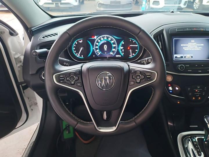 Regal 2015 1.6T Elite Tech photo 7