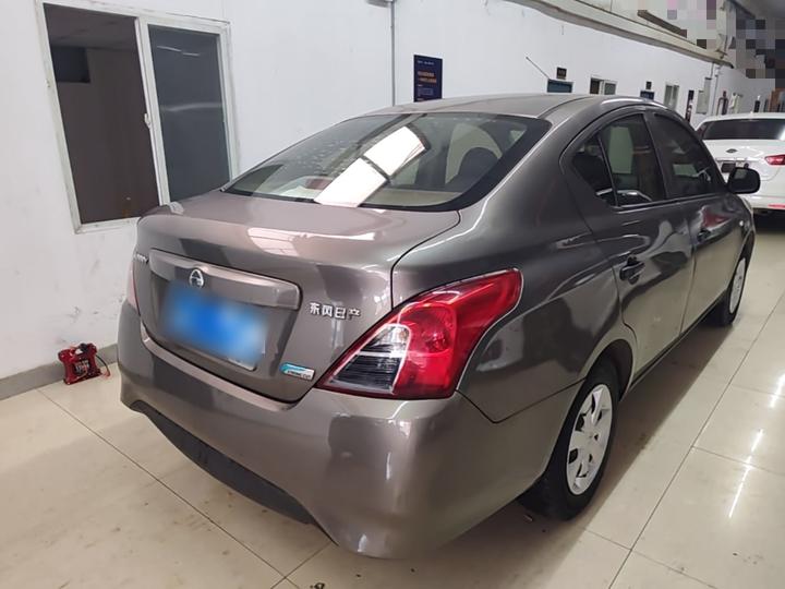 2015 1.5XE CVT Comfort photo 4