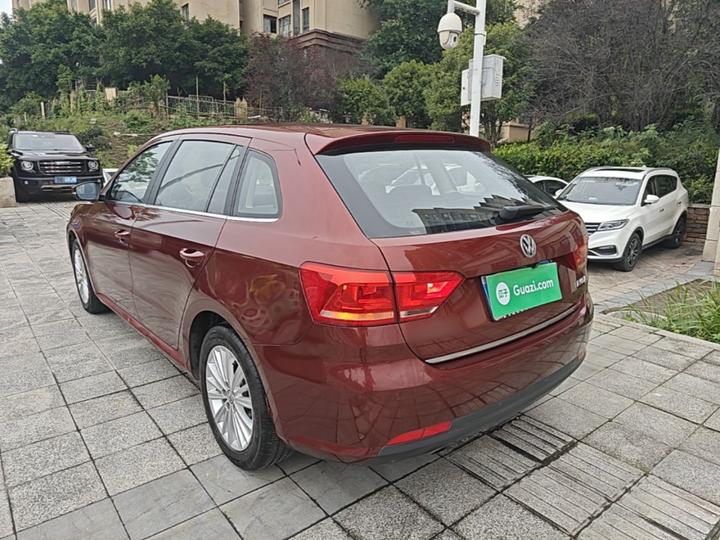 2013 1.6L AT Comfort photo 4