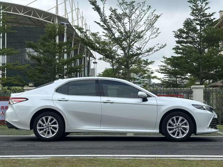 Camry 2021 2.0G Luxury photo 4