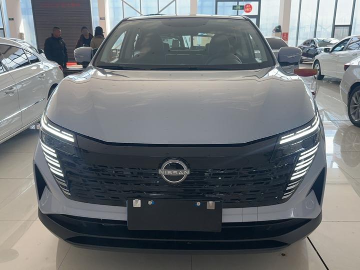 Qashqai 2025 2.0L CVT XV+ Leading photo 3