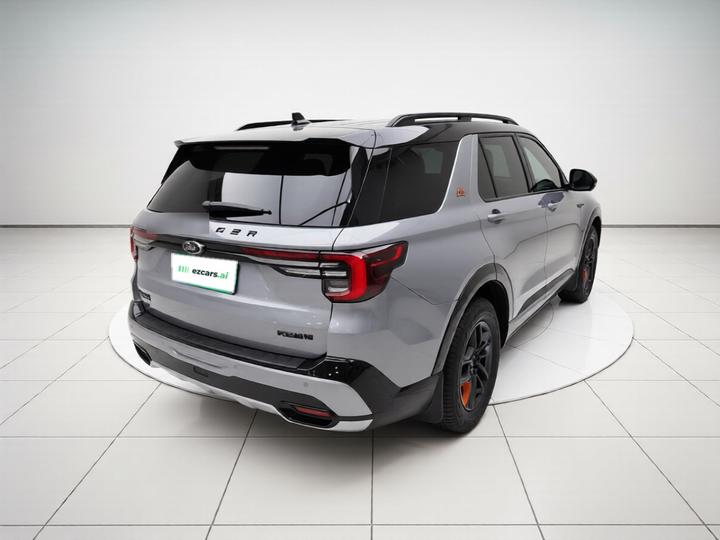 Explorer 2023 EcoBoost 285 Summit 6-Seater photo 6