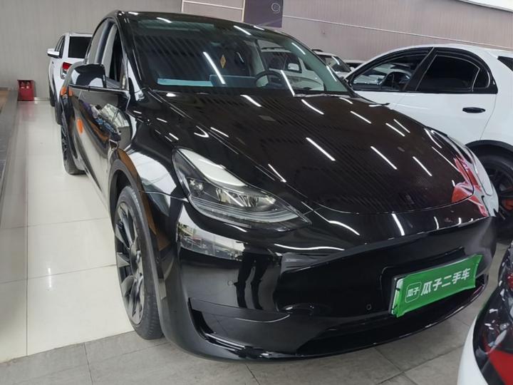 Model Y 2022 RWD photo 2