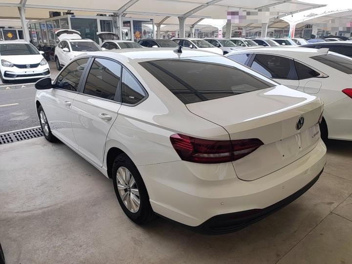 Lavida 2023 Facelift 1.5L AT photo 4