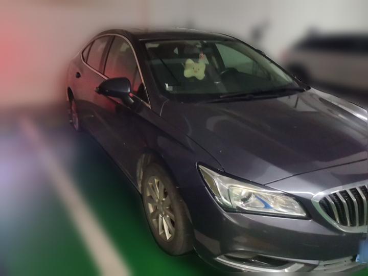 Verano 2015 Sedan 20T DCT Leading photo 3