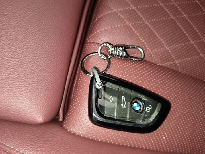3 Series 2024 320Li M Sport Package photo 8