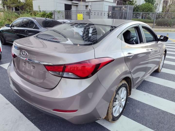 Elantra 2016 1.6L AT Premium photo 6