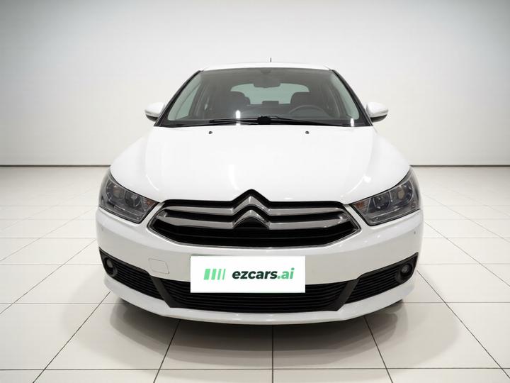 2013 Sedan 1.6L AT photo 2