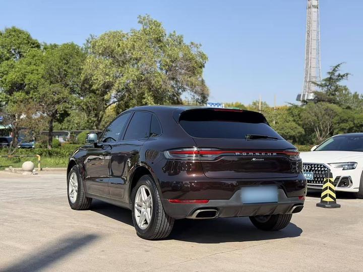 2018 Macan 2.0T photo 4