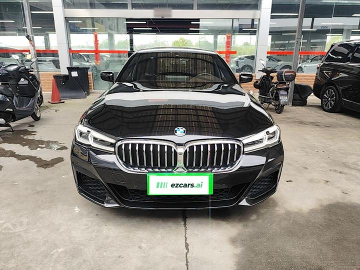 5 Series 2023 530Li Leading M Sport Package photo 2