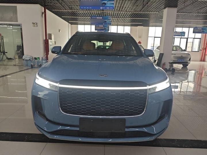Li Auto ONE 2021 EREV 6-Seater photo 2