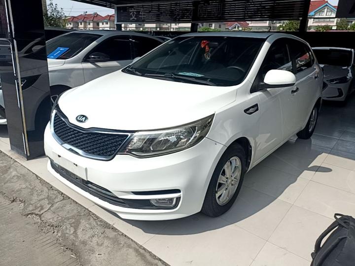 K2 2015 Hatchback 1.4L AT GLS