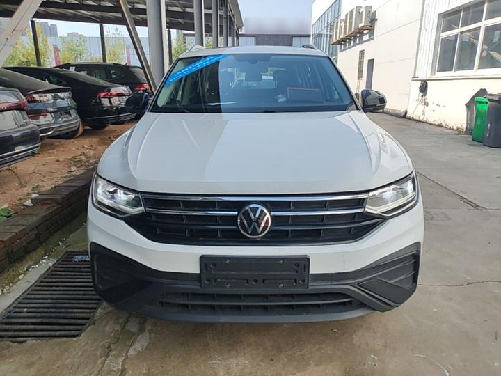 Tiguan L 2024 300TSI AT RWD photo 2