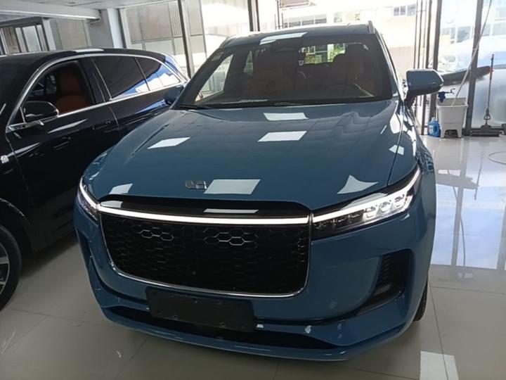 Li Auto ONE 2021 EREV 6-Seater photo 2
