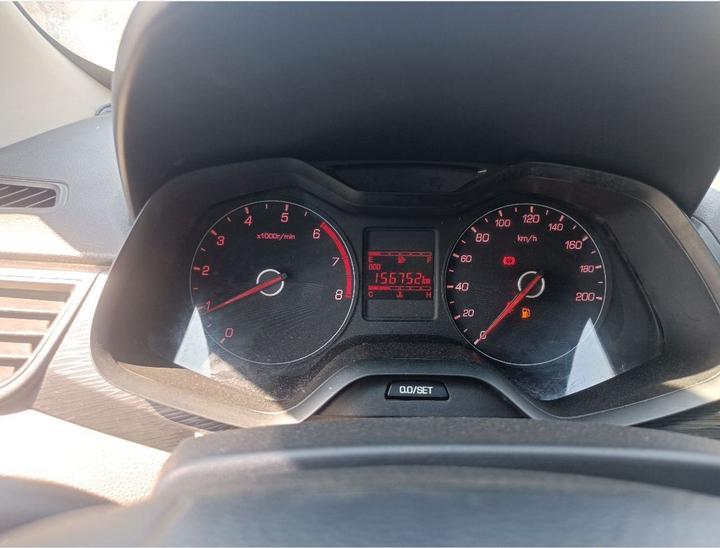 310 2016 1.2L MT Comfort photo 6