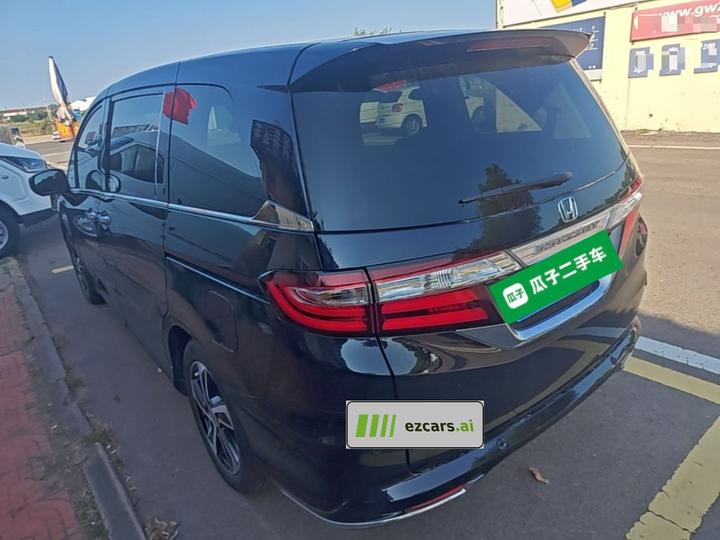 Odyssey 2015 Facelift 2.4L Smart photo 4