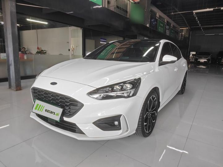 Focus 2019 Sedan EcoBoost 180 AT ST Line