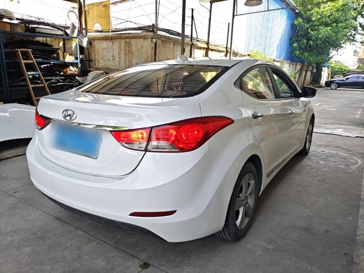 Elantra 2013 1.6L AT Leading photo 4