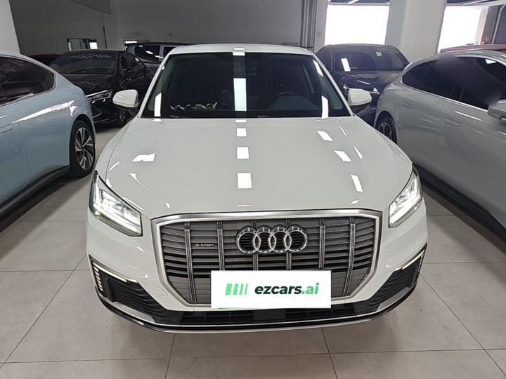 Q2L e-tron 2019 Q2L e-tron EV photo 2