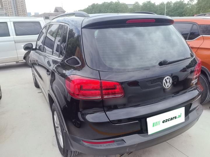 Tiguan 2015 1.8TSI AT RWD photo 4