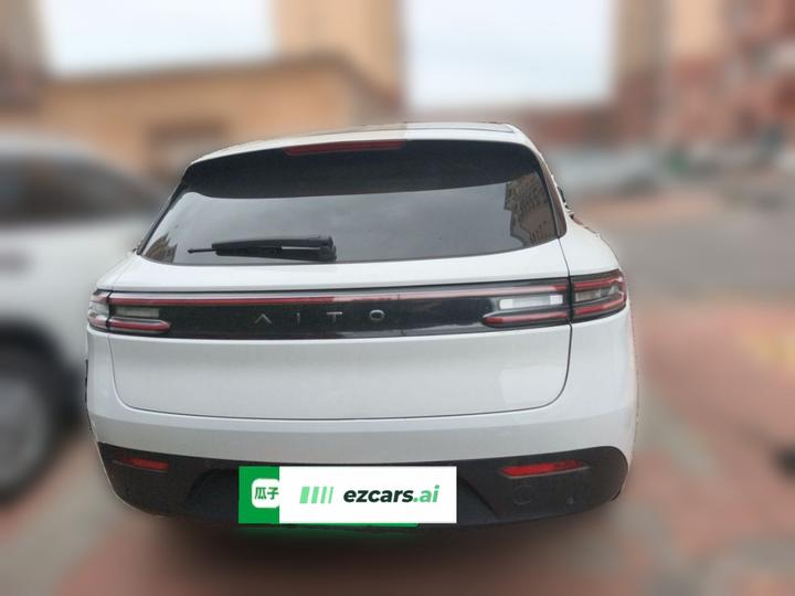 HIMA AITO M5 2022 EREV AWD Flagship photo 5