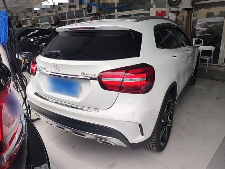 GLA 2019 GLA 260 4MATIC Sport photo 3
