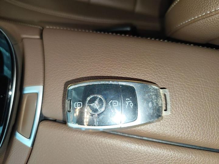 E-Class 2017 E 200 L Sport 4MATIC photo 8