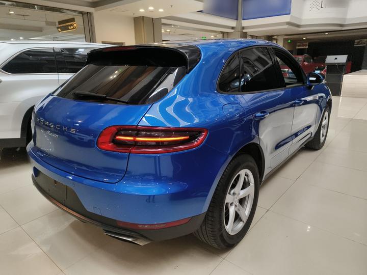 2014 Macan 2.0T photo 4