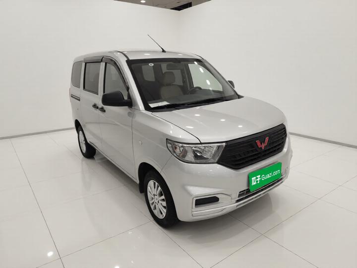 Wuling Hongguang V 2022 1.5L LAR photo 3