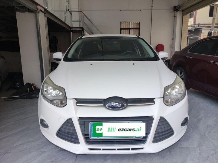 Focus 2012 Sedan 1.6L AT Comfort photo 2