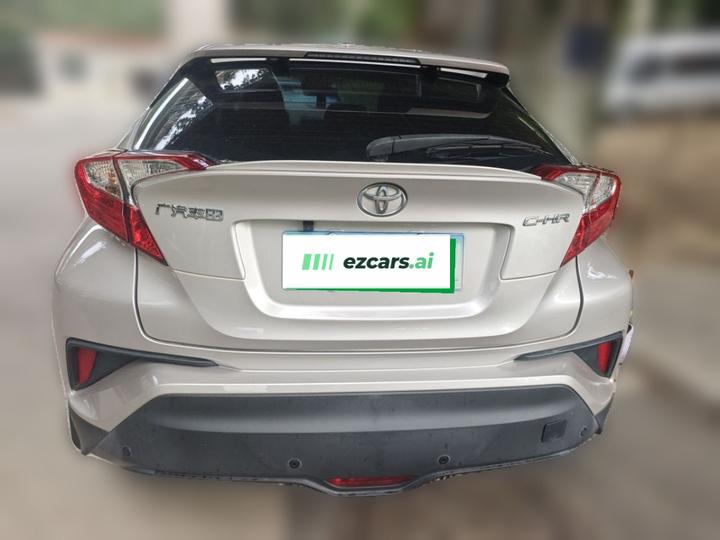 C-HR 2022 2.0L Leading photo 5